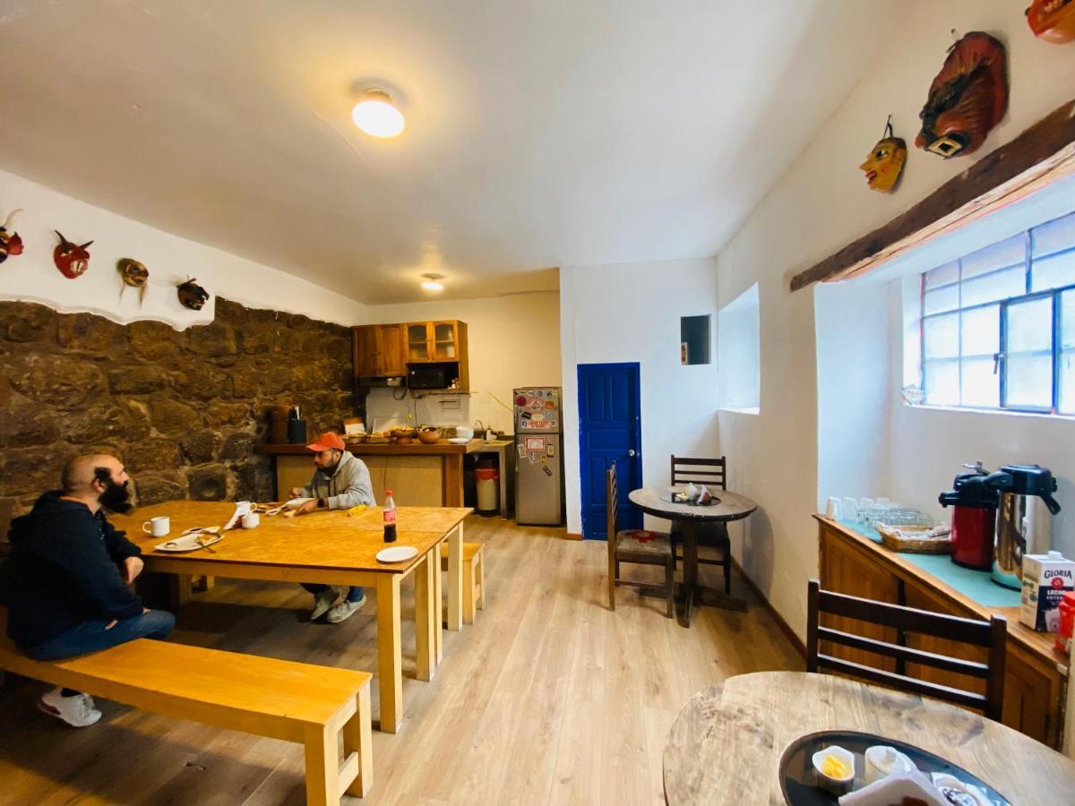 Flying Dog Hostel Cusco Exterior photo