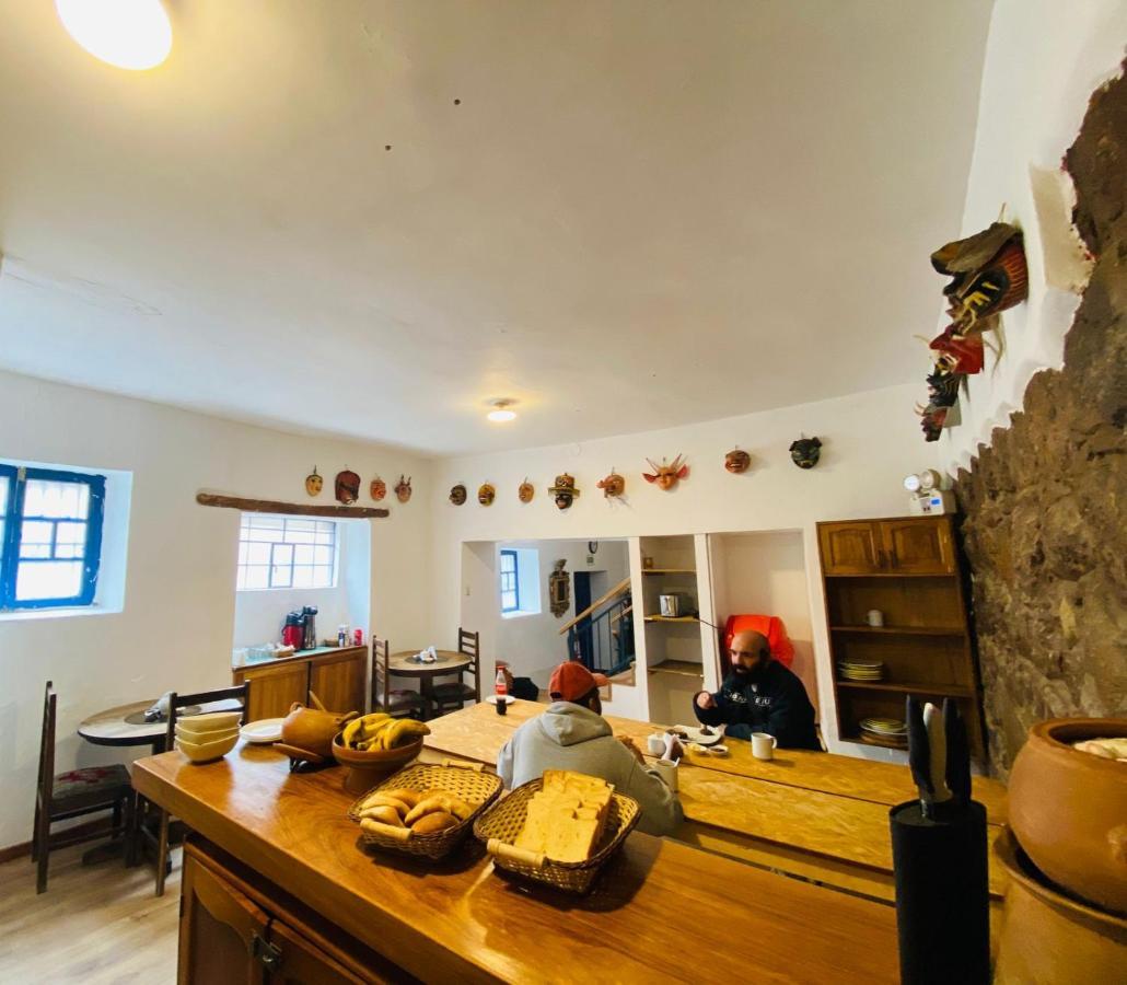 Flying Dog Hostel Cusco Exterior photo